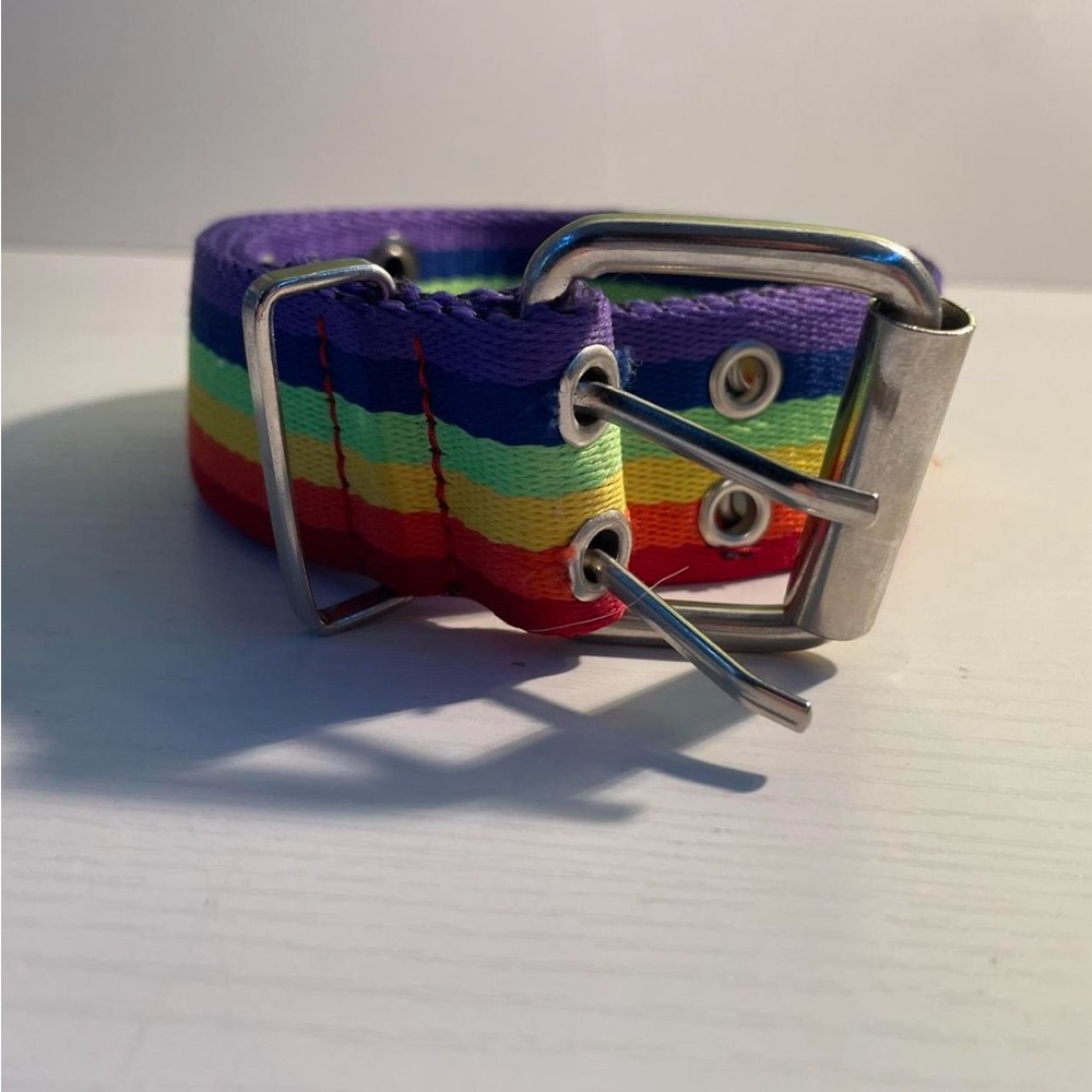 Hot Topic rainbow belt